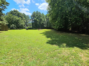 205 Edgewood Dr, Louisburg, NC 27549