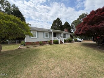 205 Falcon Ct, Clayton, NC 27520