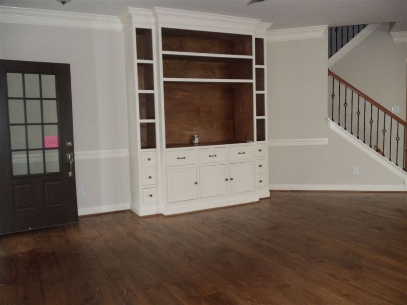 205 Folsom Dr, Holly Springs, NC 27540