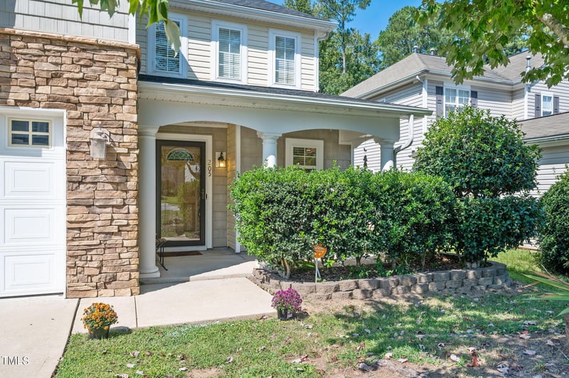205 Georgetowne Dr, Clayton, NC 27520