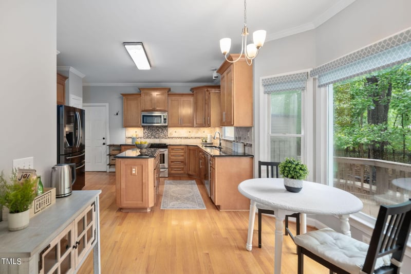 205 Glenmore Rd, Cary, NC 27519