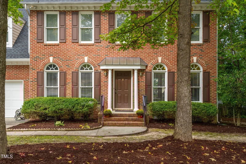 205 Glenmore Rd, Cary, NC 27519