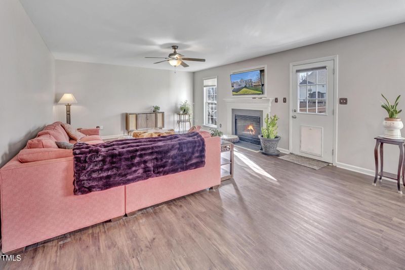205 Grassy Valley Rd, Holly Springs, NC 27540