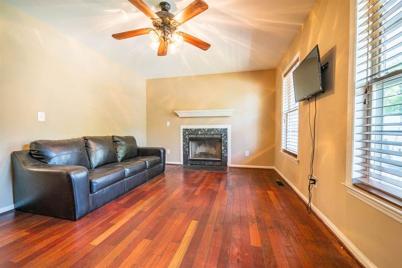 205 Harvester Dr, Holly Springs, NC 27540