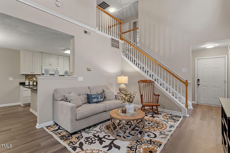 205 Hazelmere Dr, Holly Springs, NC 27540