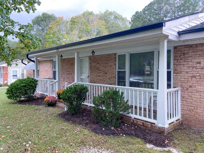 205 Hillcrest Dr, Smithfield, NC 27577