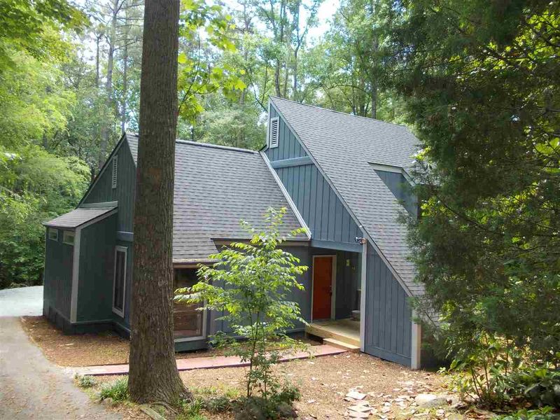 205 Holly Ridge Rd, Chapel Hill, NC 27516
