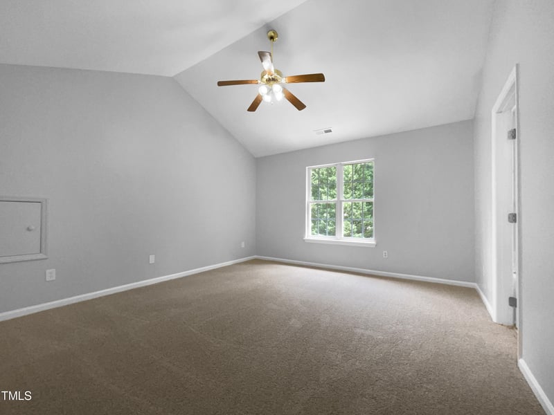 205 Holmby Ct, Holly Springs, NC 27540
