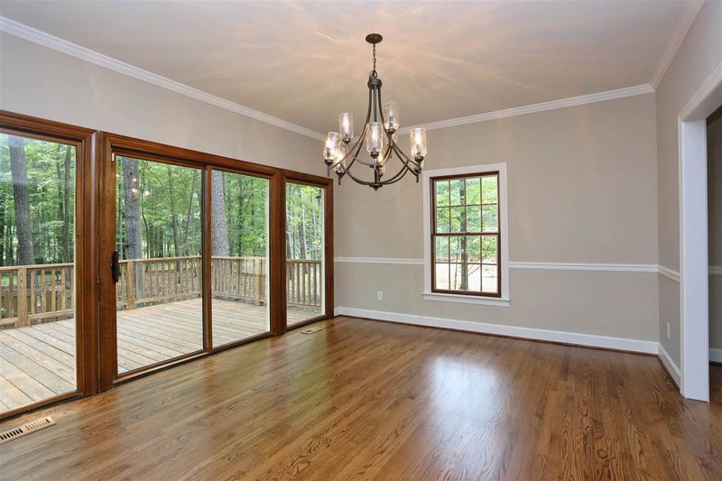205 Huntington Dr, Chapel Hill, NC 27514