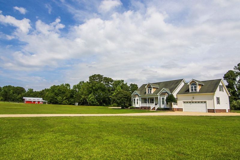 205 Indian Camp Rd, Smithfield, NC 27577