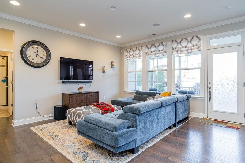 205 Kentigern Dr, Raleigh, NC 27606