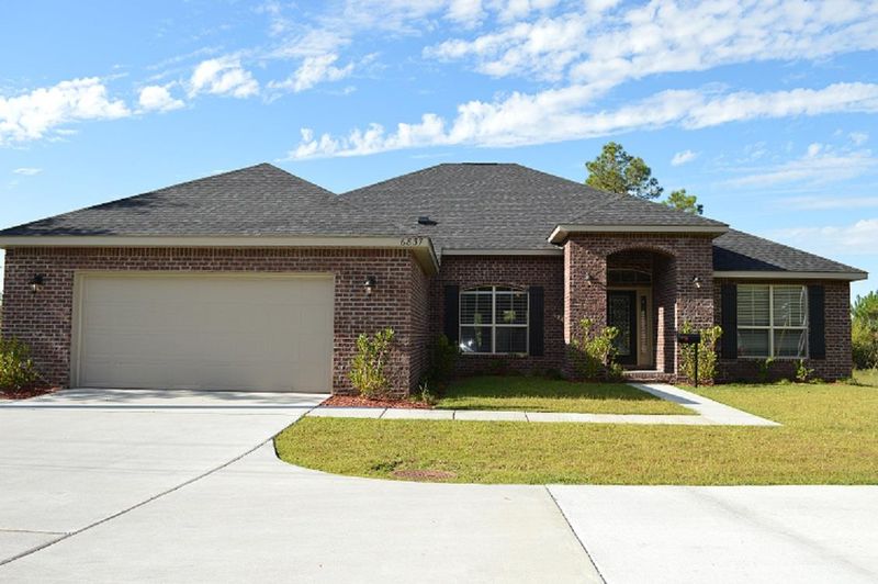 205 Lakeshore Dr, Benson, NC 27504