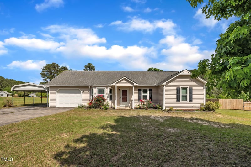 205 Lizzie King Ct, Willow Springs, NC 27592