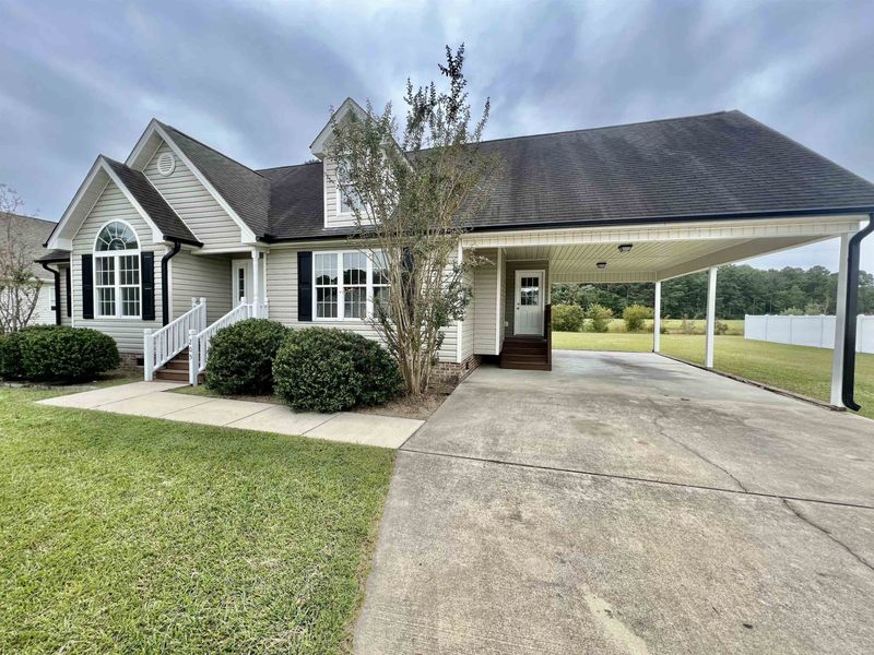205 Log Cabin Ct, Selma, NC 27576