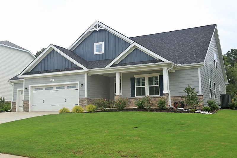 205 Logans Manor Dr, Holly Springs, NC 27540