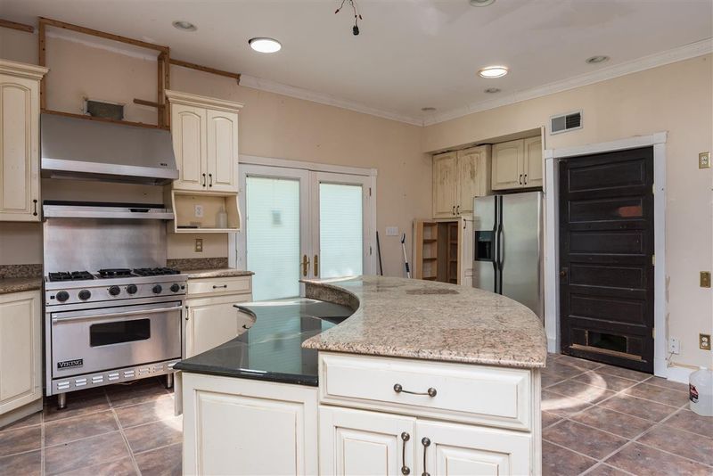 205 N Main St, Franklinton, NC 27525