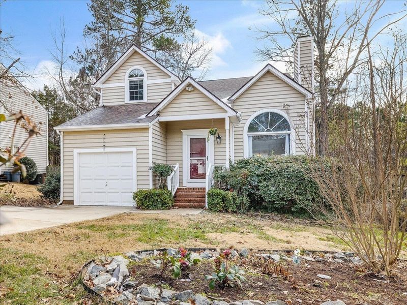 205 Maumee Ct, Cary, NC 27513