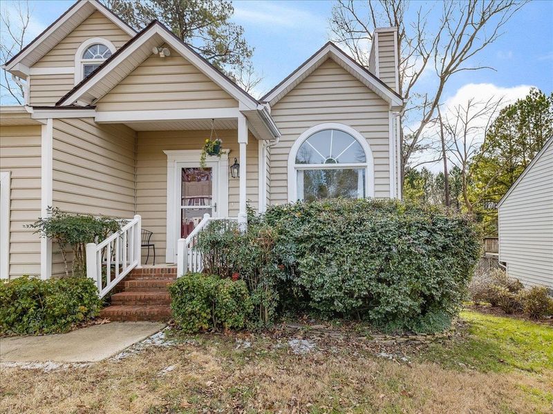 205 Maumee Ct, Cary, NC 27513