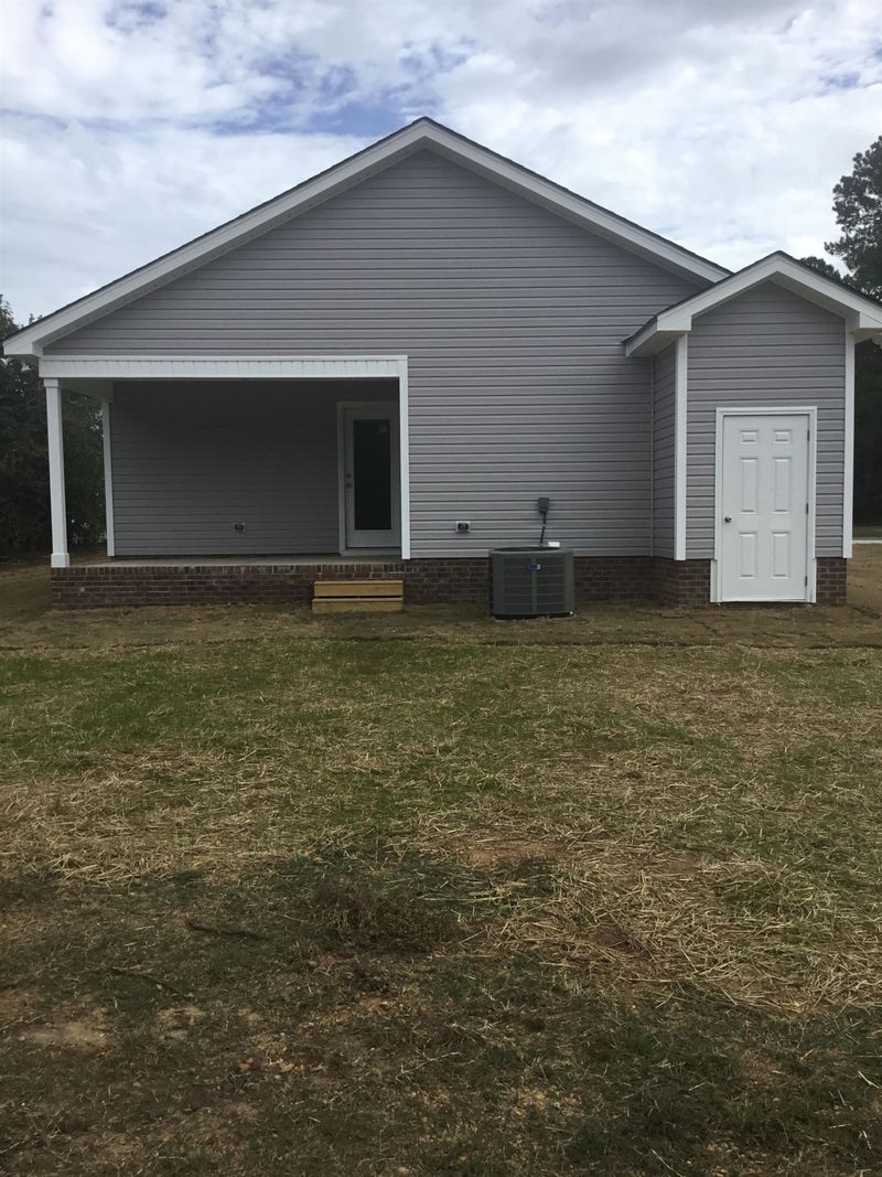 205 N Mclamb St, Benson, NC 27504