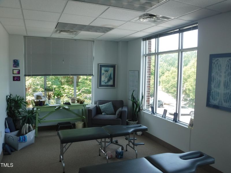205 W Millbrook Rd #205, Raleigh, NC 27609