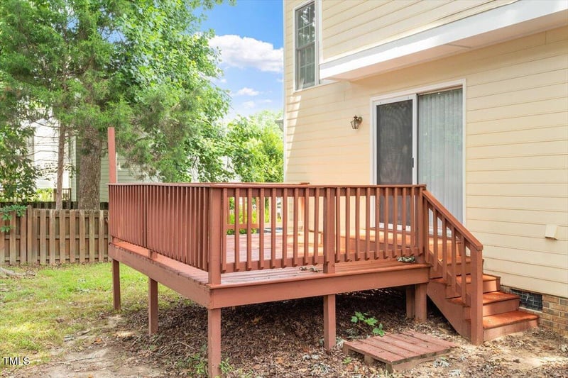205 Mint Hill Dr, Cary, NC 27519