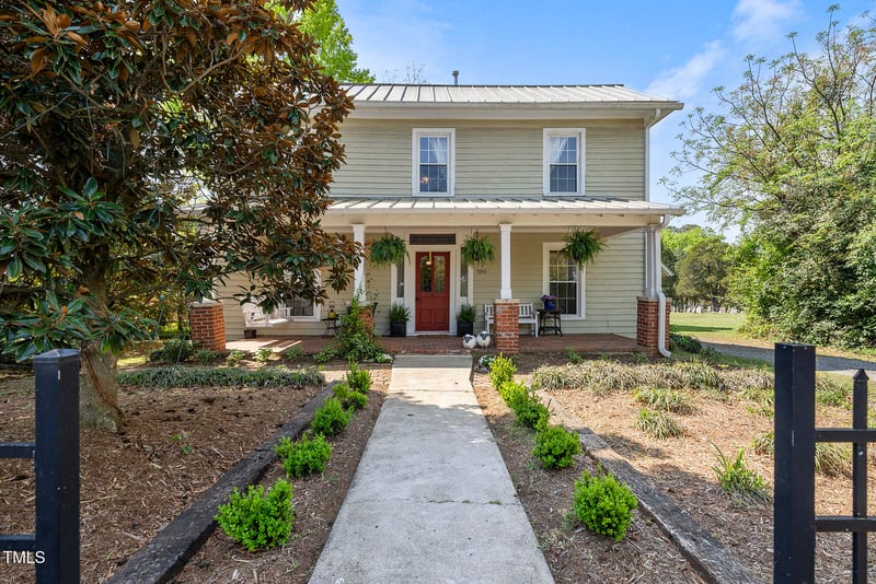 205 Moore St, Apex, NC 27502