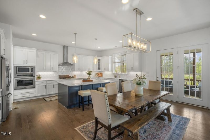 205 Muller Oaks Dr, Holly Springs, NC 27540