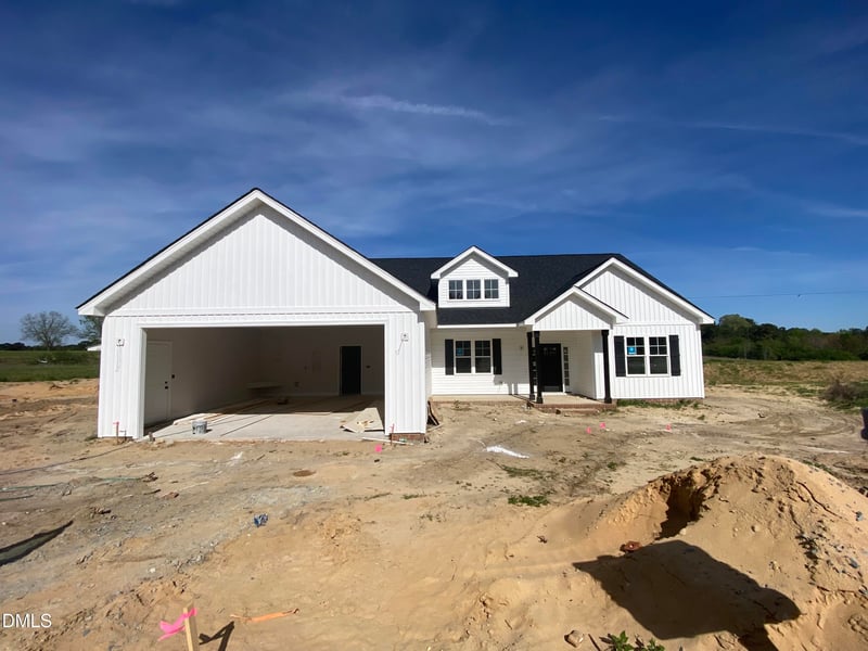 205 N Rabbit Run Dr, Smithfield, NC 27577