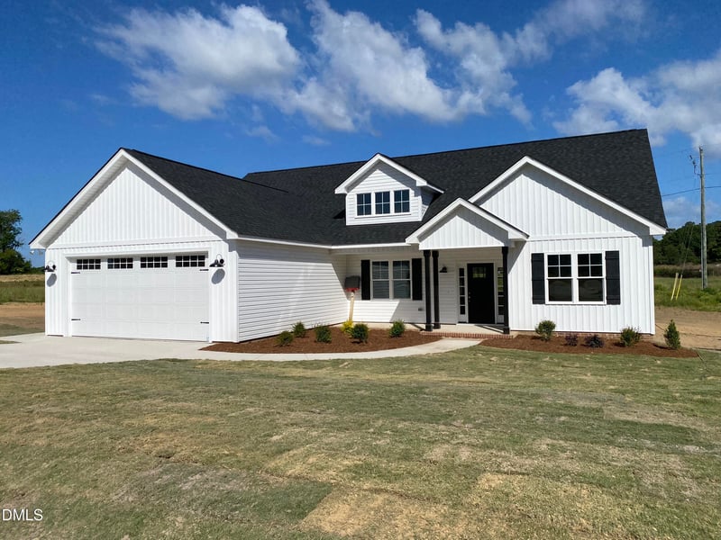 205 N Rabbit Run Dr, Smithfield, NC 27577