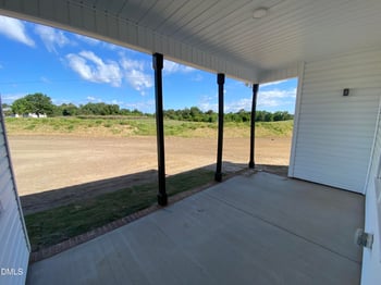 205 N Rabbit Run Dr, Smithfield, NC 27577