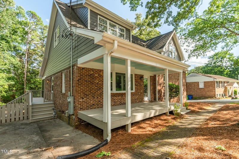 205 Northfield Dr, Raleigh, NC 27609