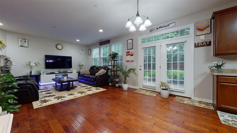 205 Northlands Dr, Cary, NC 27519