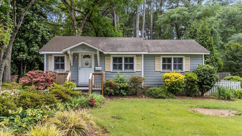 205 Oak Ave, Wake Forest, NC 27587