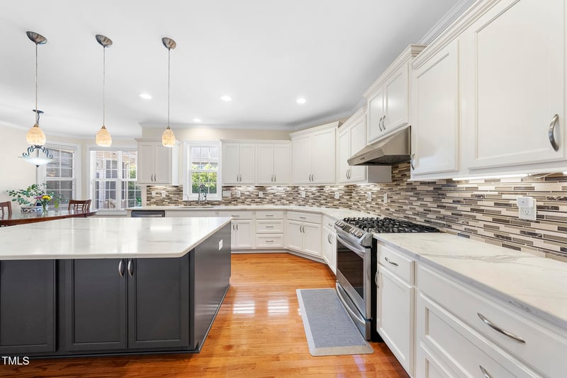 205 Olive Field Dr, Holly Springs, NC 27540