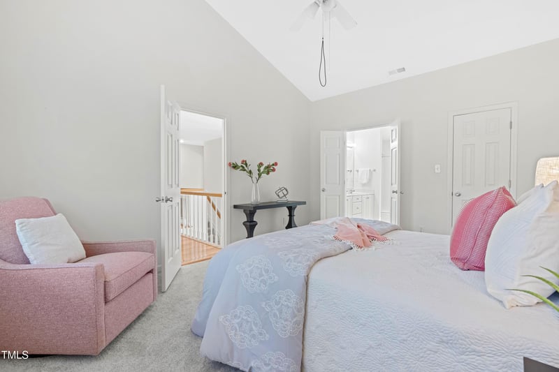 205 Oxford Hills Dr, Chapel Hill, NC 27514