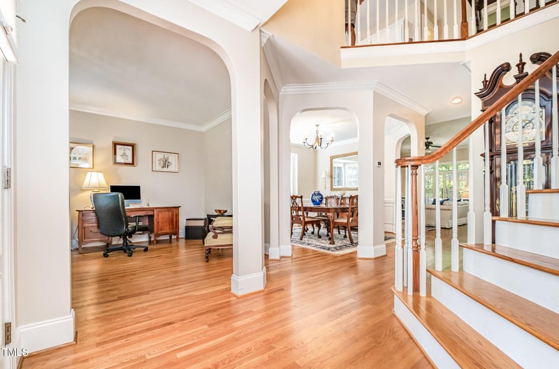 205 Oxfordshire Ln, Chapel Hill, NC 27517