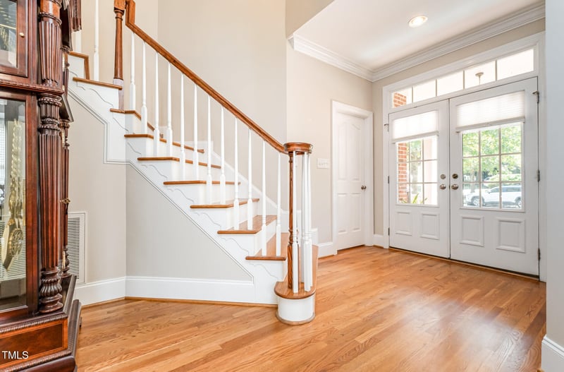 205 Oxfordshire Ln, Chapel Hill, NC 27517
