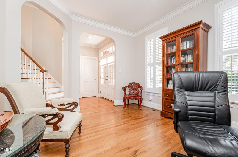 205 Oxfordshire Ln, Chapel Hill, NC 27517