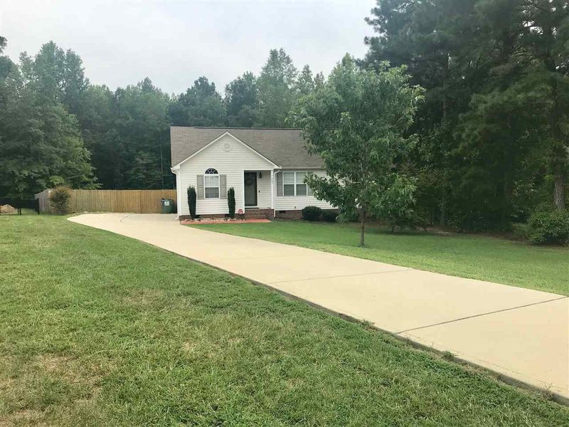 205 Percheron Dr, Zebulon, NC 27597