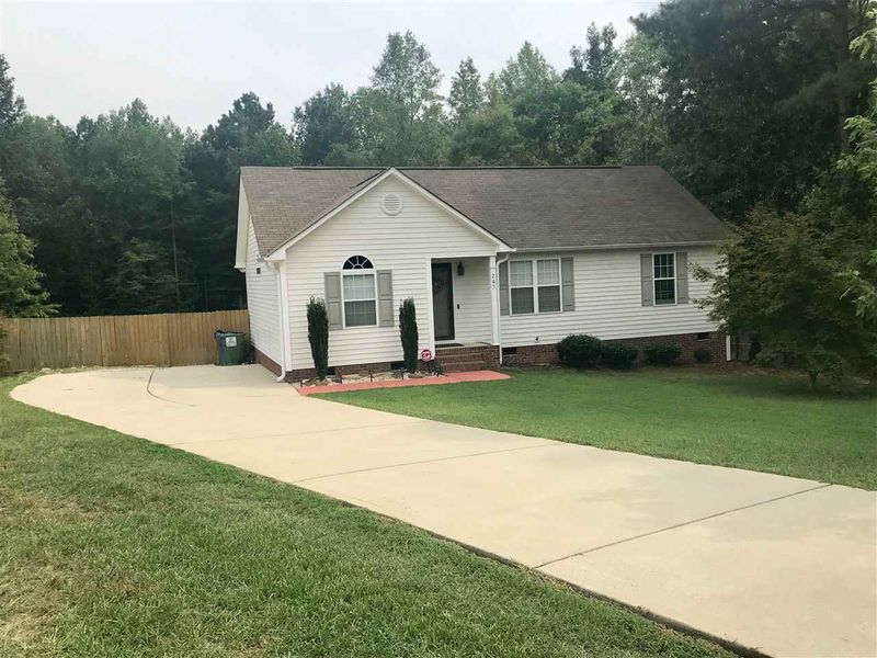 205 Percheron Dr, Zebulon, NC 27597