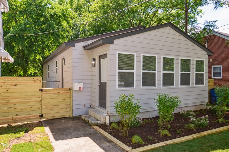 205 Pettigrew St, Raleigh, NC 27610