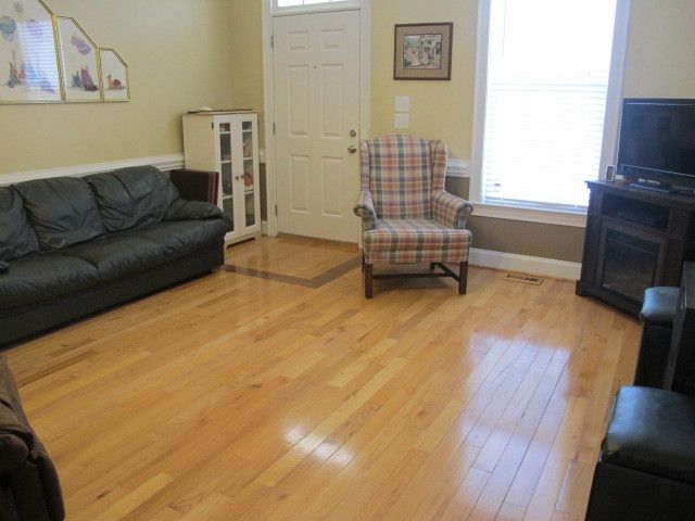 205 Pine St, Fuquay Varina, NC 27526