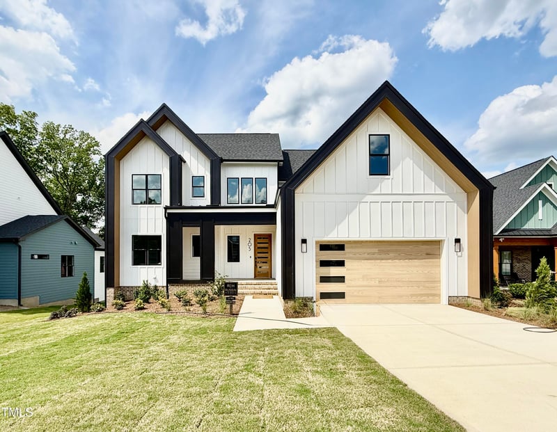 205 Red Cardinal Ct, Youngsville, NC 27596