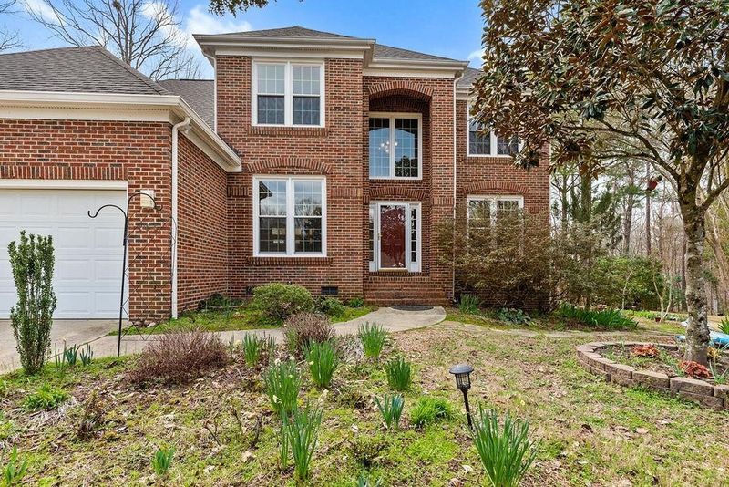 205 Red Field St, Cary, NC 27513