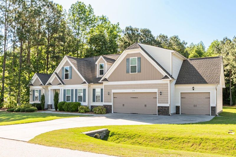 205 Saylor Ridge Ln, Willow Springs, NC 27592