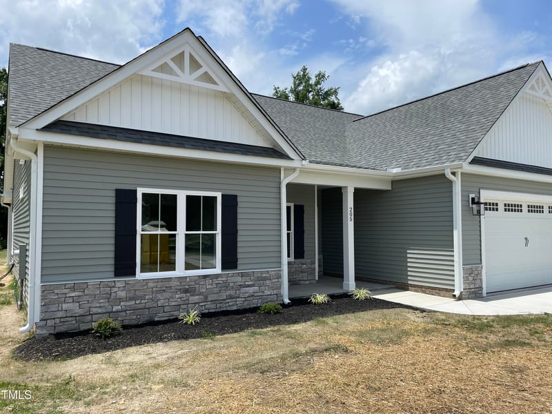 205 Shamrock Rd, Goldsboro, NC 27530