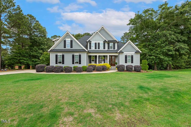205 Sherman Pines Dr, Fuquay Varina, NC 27526