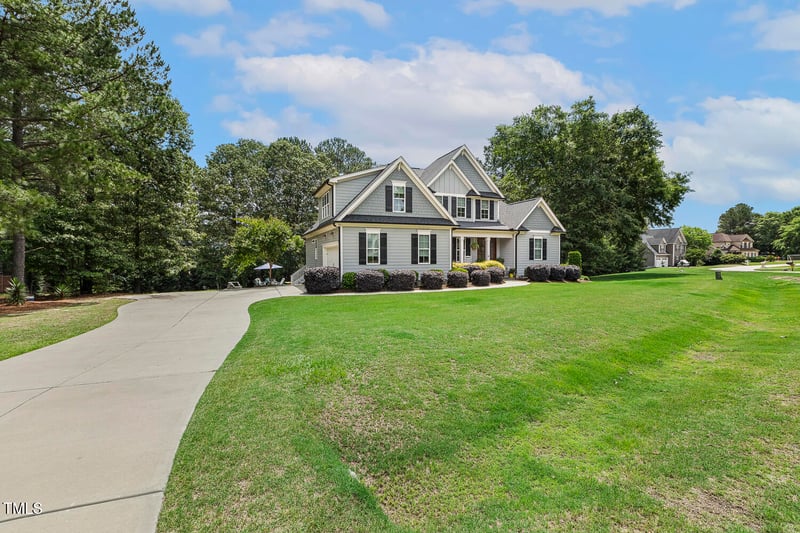 205 Sherman Pines Dr, Fuquay Varina, NC 27526