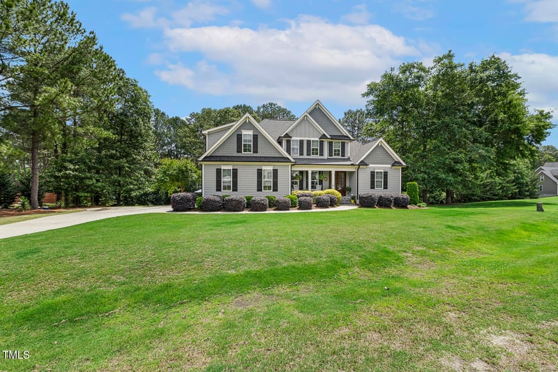 205 Sherman Pines Dr, Fuquay Varina, NC 27526