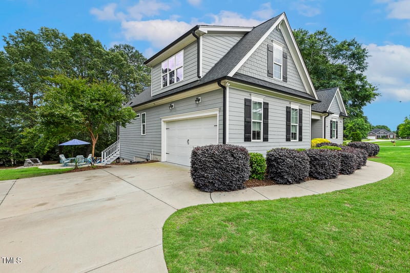 205 Sherman Pines Dr, Fuquay Varina, NC 27526
